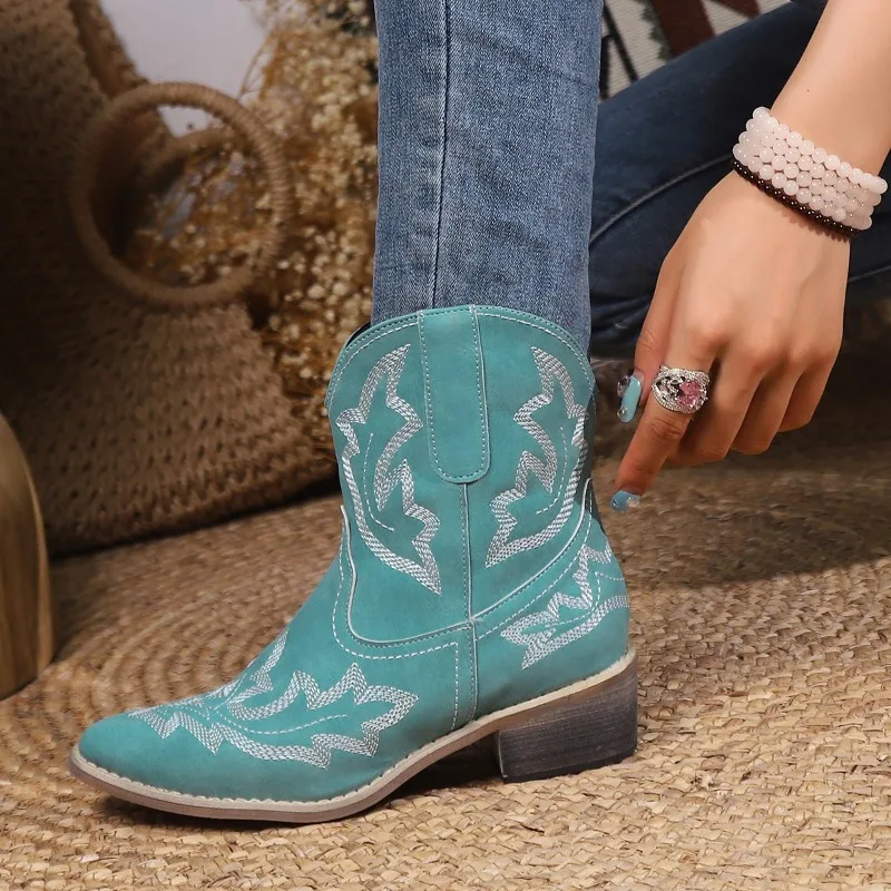 2023 зимние женские ботильоны модная обувь для женщин без шнуровки на низком квадратном каблуке Женская обувь Базовая горячая распродажа Женские ботинки
2023 зимние женские ботильоны модная обувь для женщин без шнуровки на низком квадратном каблуке Женская обувь Базовая горячая распродажа Женские ботинки