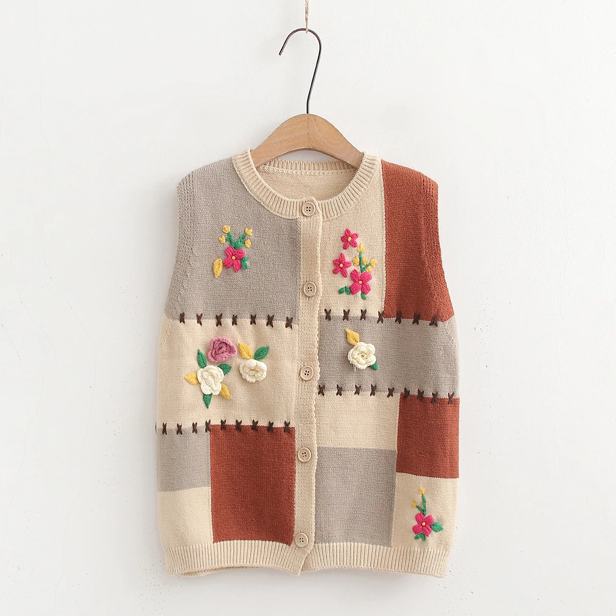 Mori Girl Style Hand-made Embroidered Sweater Vest Japanese Sweet Sleeveless Knitted Coats Vintage Plaid Patchwork Waistcoat
Mori Girl Style Hand-made Embroidered Sweater Vest Japanese Sweet Sleeveless Knitted Coats Vintage Plaid Patchwork Waistcoat