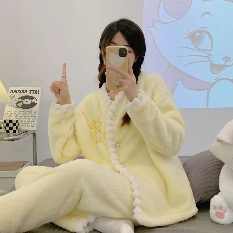 Аниме Kawaii Мари Пижамный костюм коралловый бархат утепленная Домашняя одежда осень зима приятный для кожи Теплый Мягкий Отдых для девочек
Аниме Kawaii Мари Пижамный костюм коралловый бархат утепленная Домашняя одежда осень зима приятный для кожи Теплый Мягкий Отдых для девочек