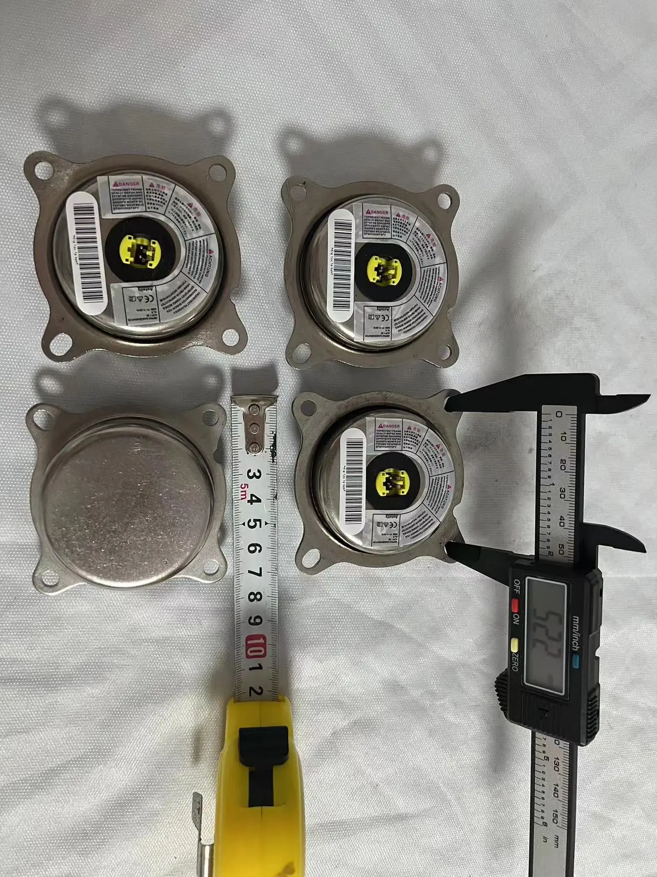 Auto Parts Inflator Universal Models For Volkswagen Audi Hyundai Kia Toyota Honda Buick Chev for All Kinds of Cars Free Shipping
Auto Parts Inflator Universal Models For Volkswagen Audi Hyundai Kia Toyota Honda Buick Chev for All Kinds of Cars Free Shipping