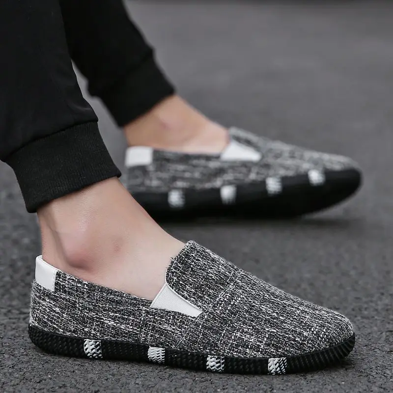 Zapatos Hombre Men Casual High Quality Slip on Loafers Man Fashion Spring Comfort Canvas Driver Shoes Cool Street Shoes E5912b
Zapatos Hombre Men Casual High Quality Slip on Loafers Man Fashion Spring Comfort Canvas Driver Shoes Cool Street Shoes E5912b