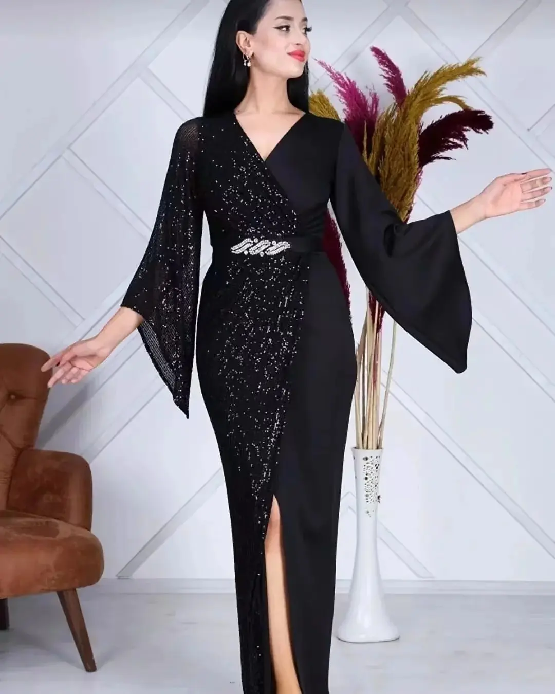 Sequin Splicing Black Prom Dresses Sash V Neck Long Sleeves Formal Occasion Dress Women Wear Side Slit Evening Party
Sequin Splicing Black Prom Dresses Sash V Neck Long Sleeves Formal Occasion Dress Women Wear Side Slit Evening Party