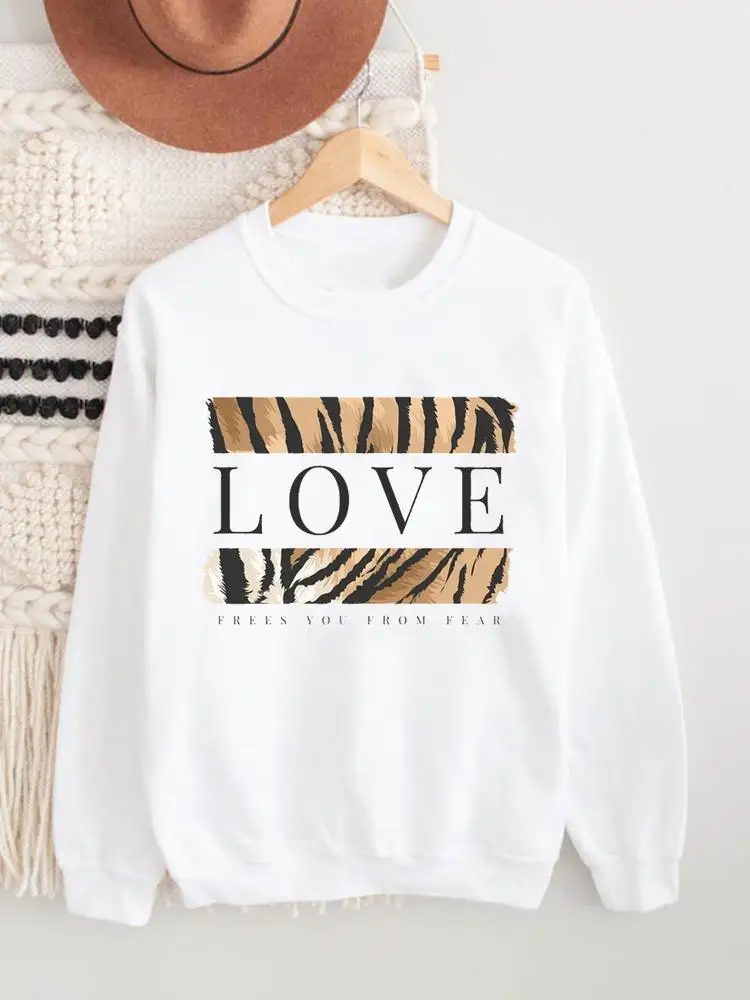 Love Trend Cute Leopard 90s Long Sleeve Fleece Print Pullovers Fashion Clothing Spring Autumn Winter Women Graphic Sweatshirts
Love Trend Cute Leopard 90s Long Sleeve Fleece Print Pullovers Fashion Clothing Spring Autumn Winter Women Graphic Sweatshirts