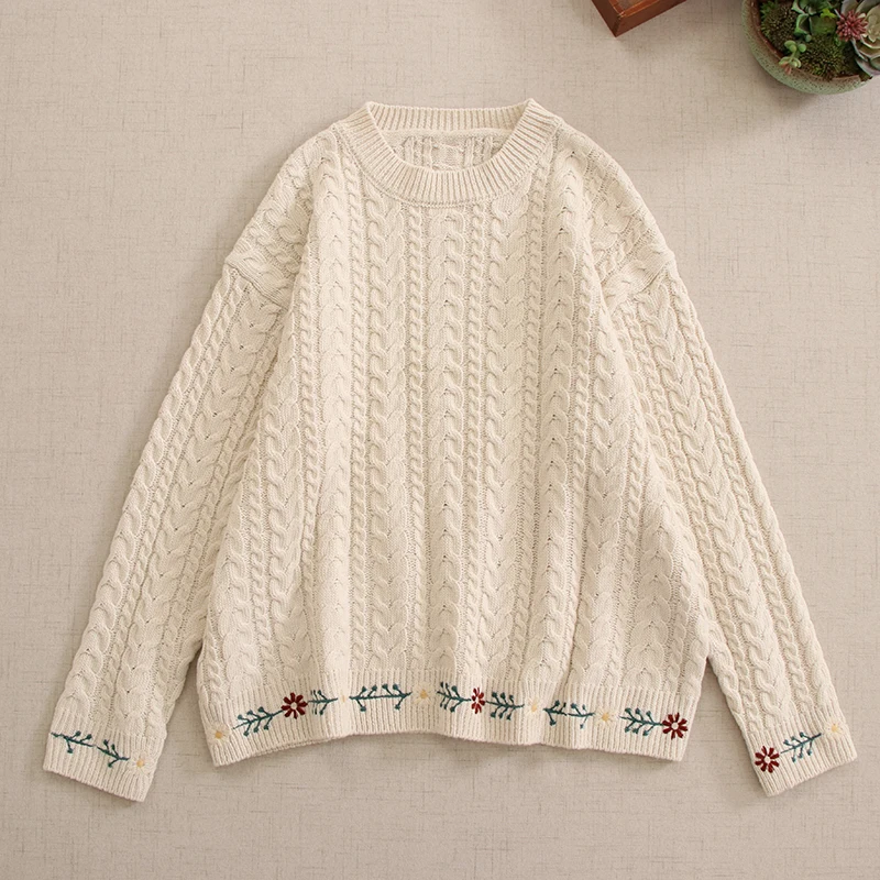 Autumn New Sweet Embroidered Sweater Women Long Sleeve Twist Knitted Sweater 23C210
Autumn New Sweet Embroidered Sweater Women Long Sleeve Twist Knitted Sweater 23C210