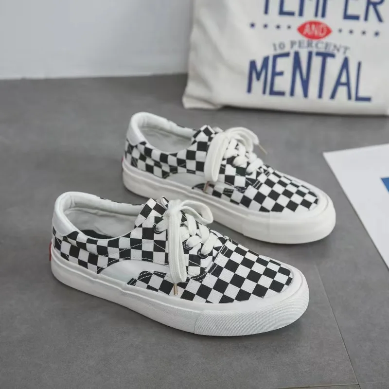 Black And White Plaid Printing Women Fashion Sneaker Unisex Canvas Ladies Vulcanize Shoes
Black And White Plaid Printing Women Fashion Sneaker Unisex Canvas Ladies Vulcanize Shoes