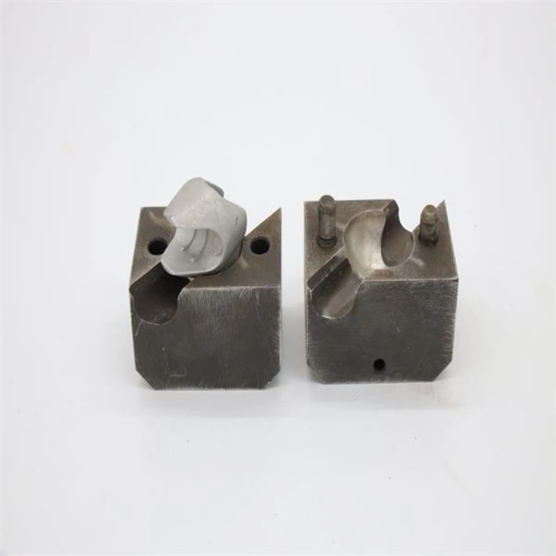 Outdoor Park Hydraulic Press Machine Mold Die Set For Playground Rope Press Accessories
Outdoor Park Hydraulic Press Machine Mold Die Set For Playground Rope Press Accessories