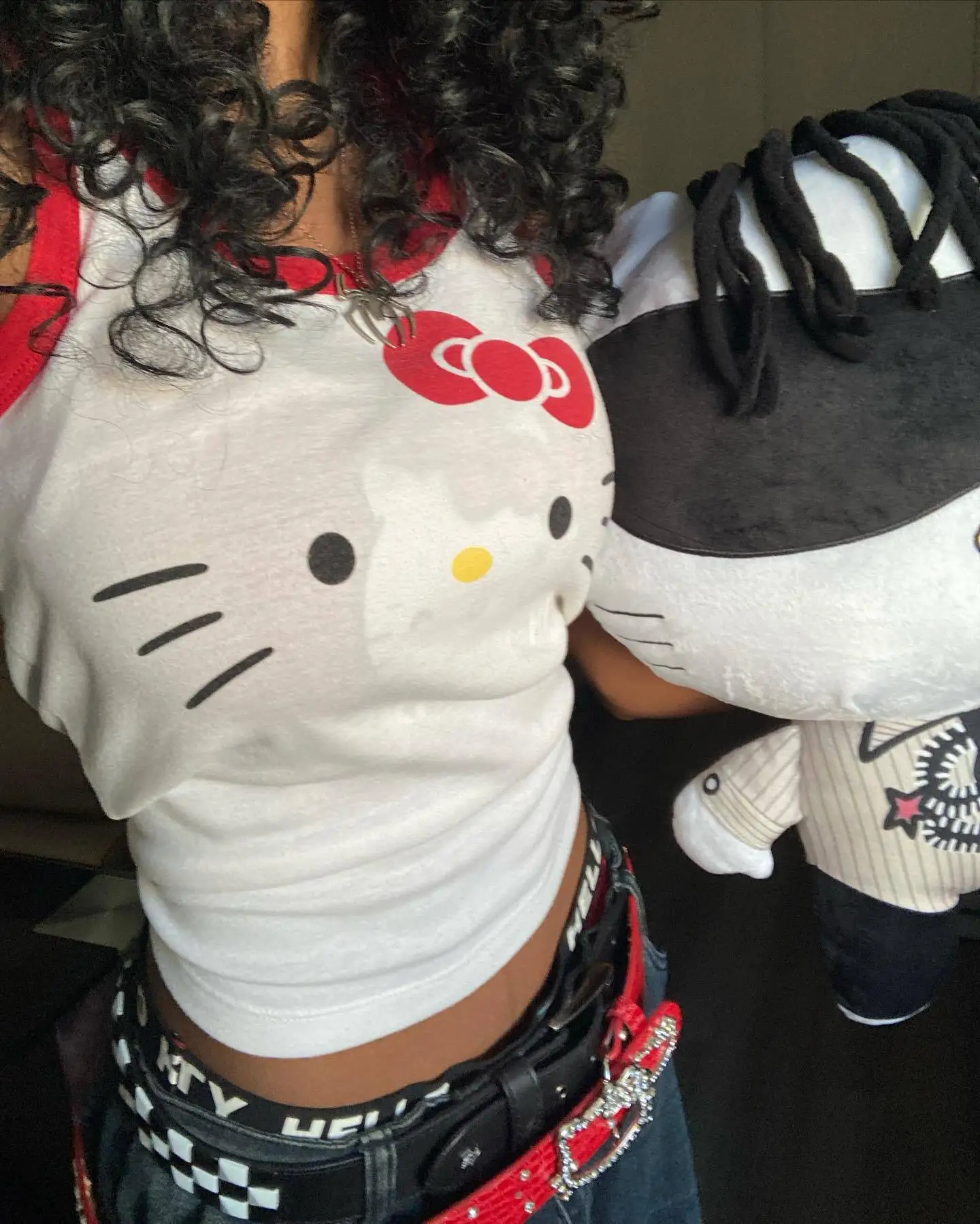 Sanrio Hello Kitty Sexy Wide Waistcoat Y2K White Sleeveless Cartoon Pattern Slim-Fit Blouse Woman Girls Gift
Sanrio Hello Kitty Sexy Wide Waistcoat Y2K White Sleeveless Cartoon Pattern Slim-Fit Blouse Woman Girls Gift
