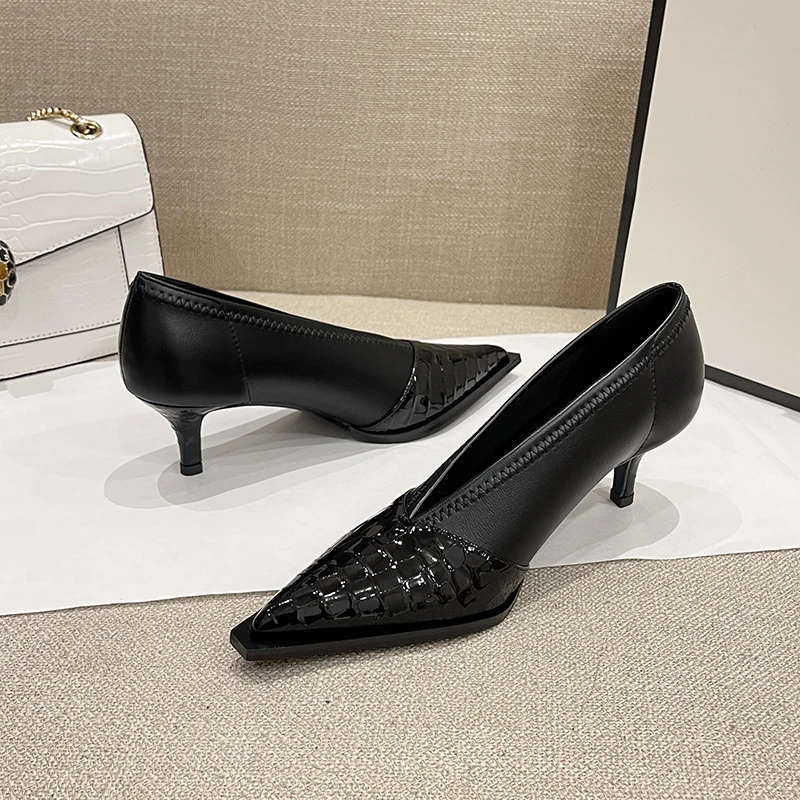 New Spring Crocodile Pattern Designer Vintage Dress Shoes Ladies Thin Heeled SHoes V Cut Woman Shoes High Heel Pumps Sexy C100
New Spring Crocodile Pattern Designer Vintage Dress Shoes Ladies Thin Heeled SHoes V Cut Woman Shoes High Heel Pumps Sexy C100