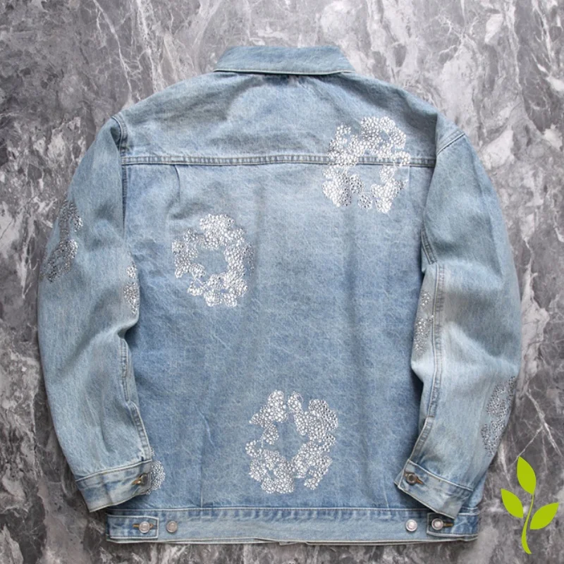High Street Hip Hop Style DENIM TEARS Denim Jackets Diamond-encrusted Blue Coats Casual Jacket for Men and Women with Lapels
High Street Hip Hop Style DENIM TEARS Denim Jackets Diamond-encrusted Blue Coats Casual Jacket for Men and Women with Lapels