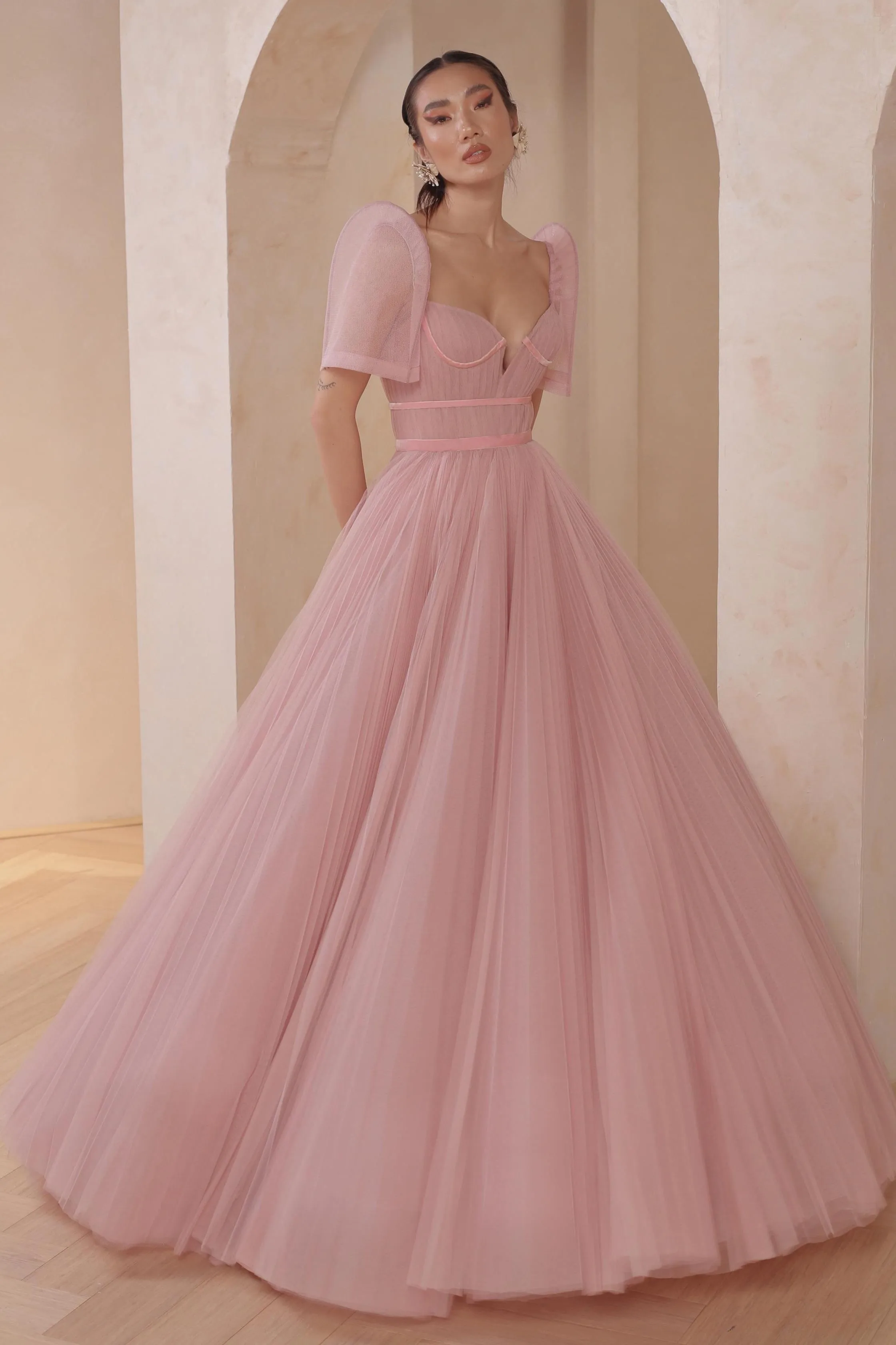 

Blush Pink A-line Long Tulle Maxi Gowns To Event Prom See Thru Short Puffy Sleeves Pretty Women Party Dresses Bridal Dress