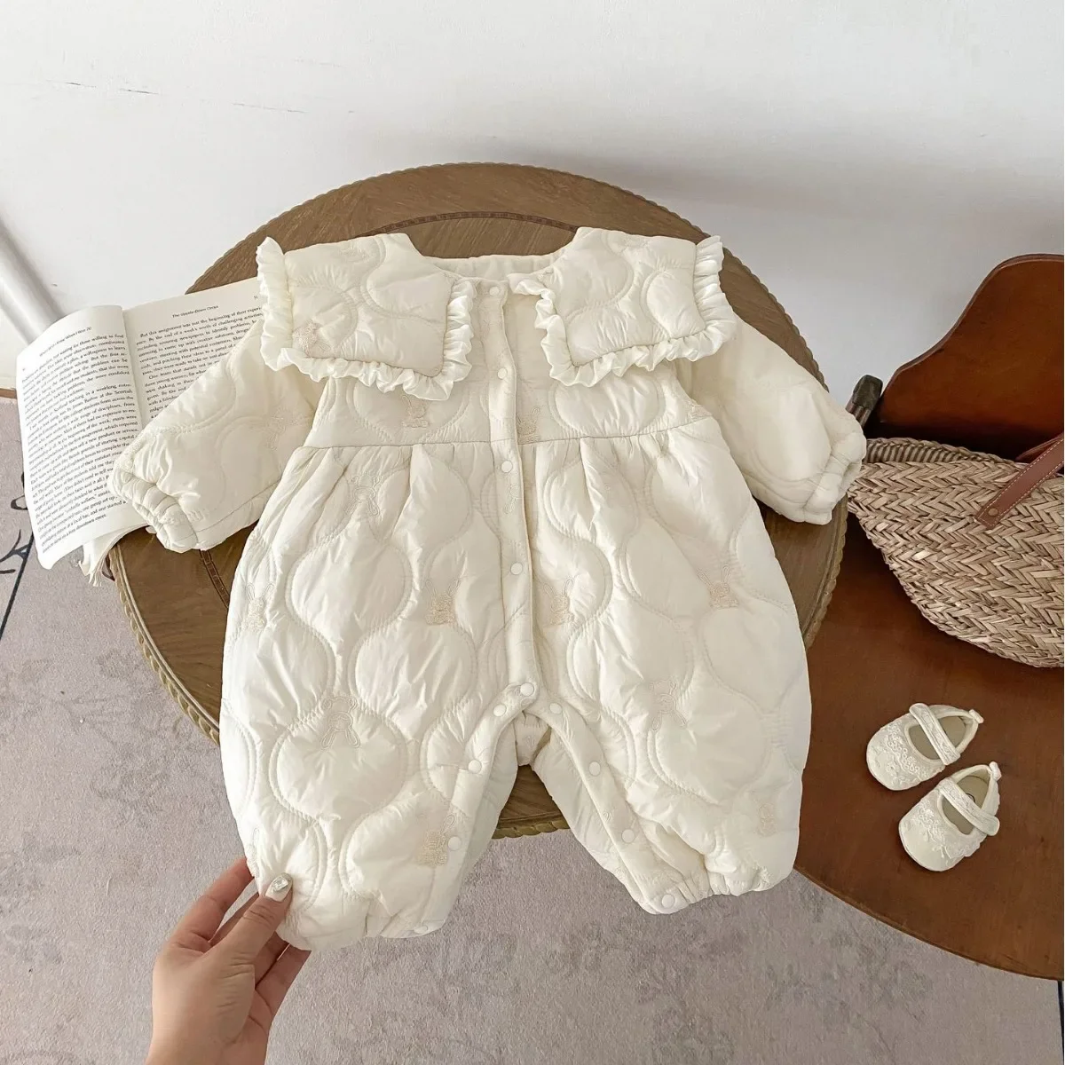 

Clothes Autumn and Winter One-piece Crawling Baby Girls Romper Baby Girl Bodysuit Long Sleeves New Born Baby Items Bodysuit