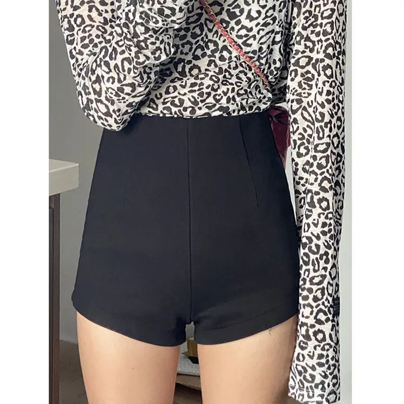 Fashion 2023 Summer Korean Style Black Sexy Tight Stretch Wide Leg Shorts Pants Women Ropa Mujer Elastic Waist Short Femme E86
Fashion 2023 Summer Korean Style Black Sexy Tight Stretch Wide Leg Shorts Pants Women Ropa Mujer Elastic Waist Short Femme E86