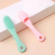Nasal Wash Brush Convenient Hanging Hole Design Multifunction Face Brush Handheld Soft Silicone Cleansing Brushes for Women
Nasal Wash Brush Convenient Hanging Hole Design Multifunction Face Brush Handheld Soft Silicone Cleansing Brushes for Women