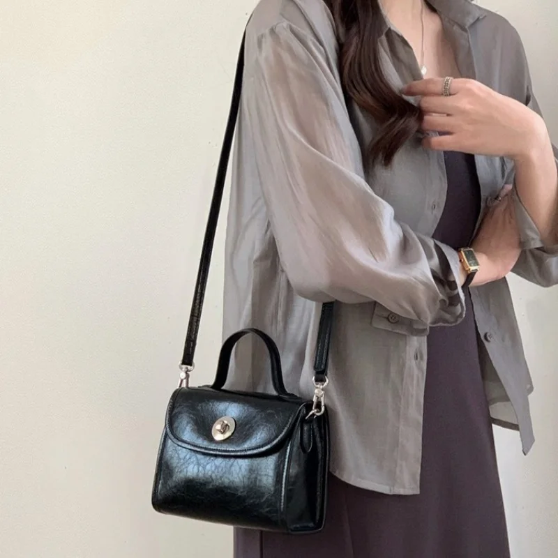 

Handheld Commuter Bag Women's Advanced Simple Small Square Bag New Natural Leather Small Bag Crossbody Bag Single Shoulder Bag