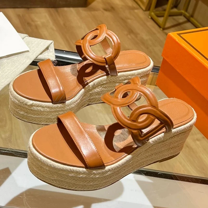 Leather Round Design Wedge Sandals Women Espadarille Slingback Hollow Slipper Platform Woven Black White Casual Heels Shoes Lady
Leather Round Design Wedge Sandals Women Espadarille Slingback Hollow Slipper Platform Woven Black White Casual Heels Shoes Lady