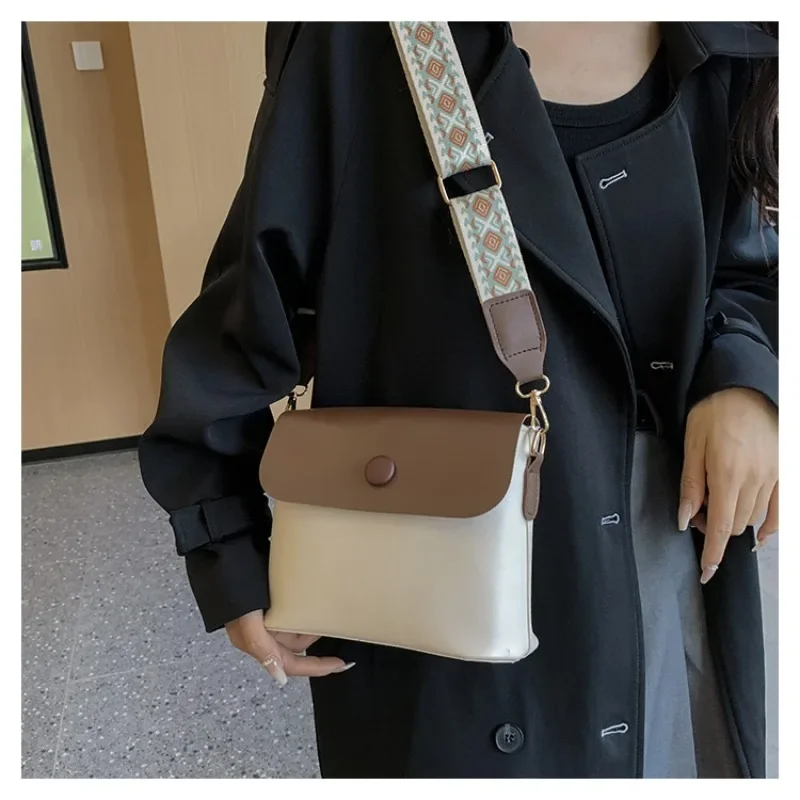 Women's Crossbody Bag New Simple Exquisite Solid Color Fashion Wide Female Shoulder Bag Strap Fashion Versatile Crossbody Bag
Women's Crossbody Bag New Simple Exquisite Solid Color Fashion Wide Female Shoulder Bag Strap Fashion Versatile Crossbody Bag