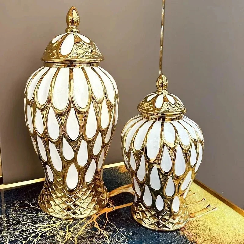 Ceramic Light Luxury Electroplated General Cans European Style Flower Vase Crafts Decorative Decorative Storage Tanks with Soft
Ceramic Light Luxury Electroplated General Cans European Style Flower Vase Crafts Decorative Decorative Storage Tanks with Soft