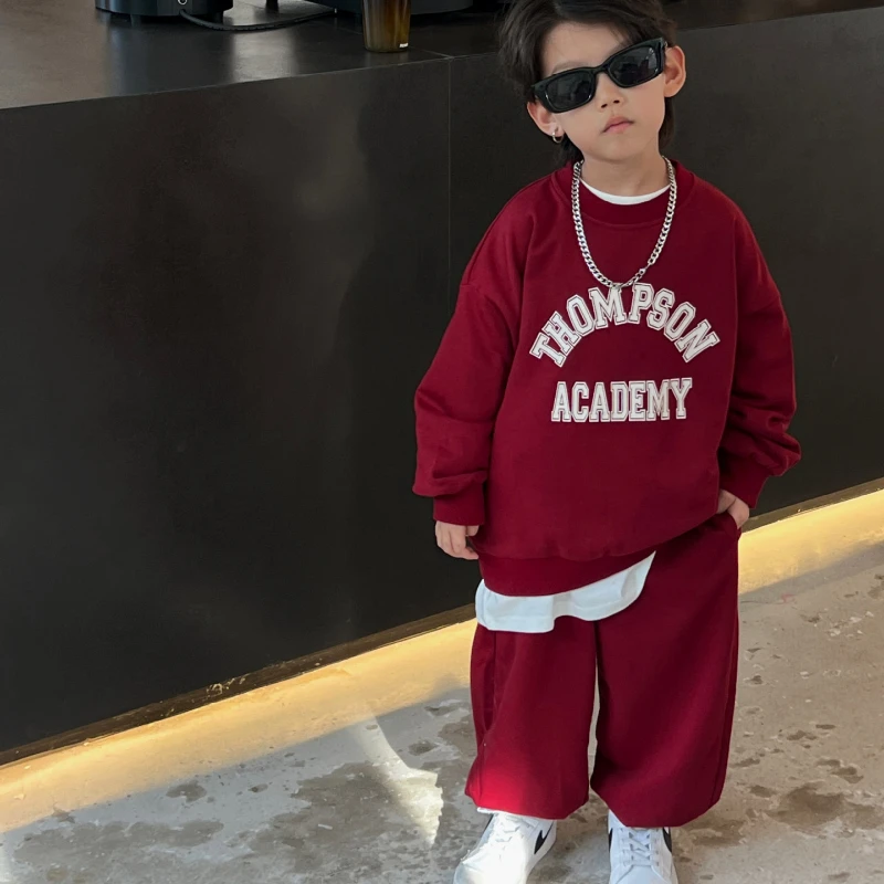 2023 Autumn New Kids Clothes Set Toddler Boy Girl Letter Print Sweatshirt + Casual Pants 2pcs Suit Children Long Sleeve Outfits
2023 Autumn New Kids Clothes Set Toddler Boy Girl Letter Print Sweatshirt + Casual Pants 2pcs Suit Children Long Sleeve Outfits