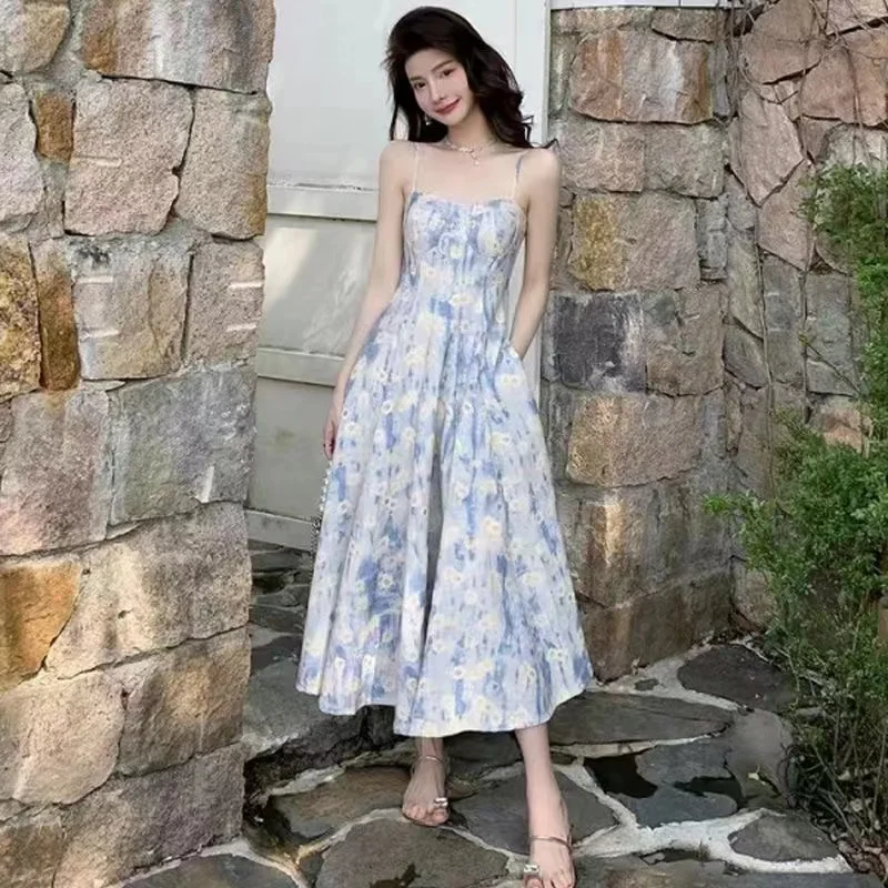 Summer Sexy Dress for Women 2023 French Blue Oil Painting Beach Long Dress Cinched Waist Tight Floral Slip Dresses
Summer Sexy Dress for Women 2023 French Blue Oil Painting Beach Long Dress Cinched Waist Tight Floral Slip Dresses