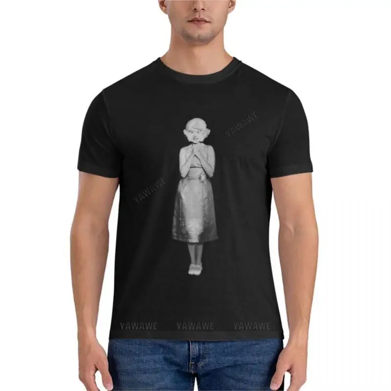 Lady in the radiator Essential T-Shirt Blouse t shirts men mens t shirt mens graphic t-shirts hip hop
Lady in the radiator Essential T-Shirt Blouse t shirts men mens t shirt mens graphic t-shirts hip hop