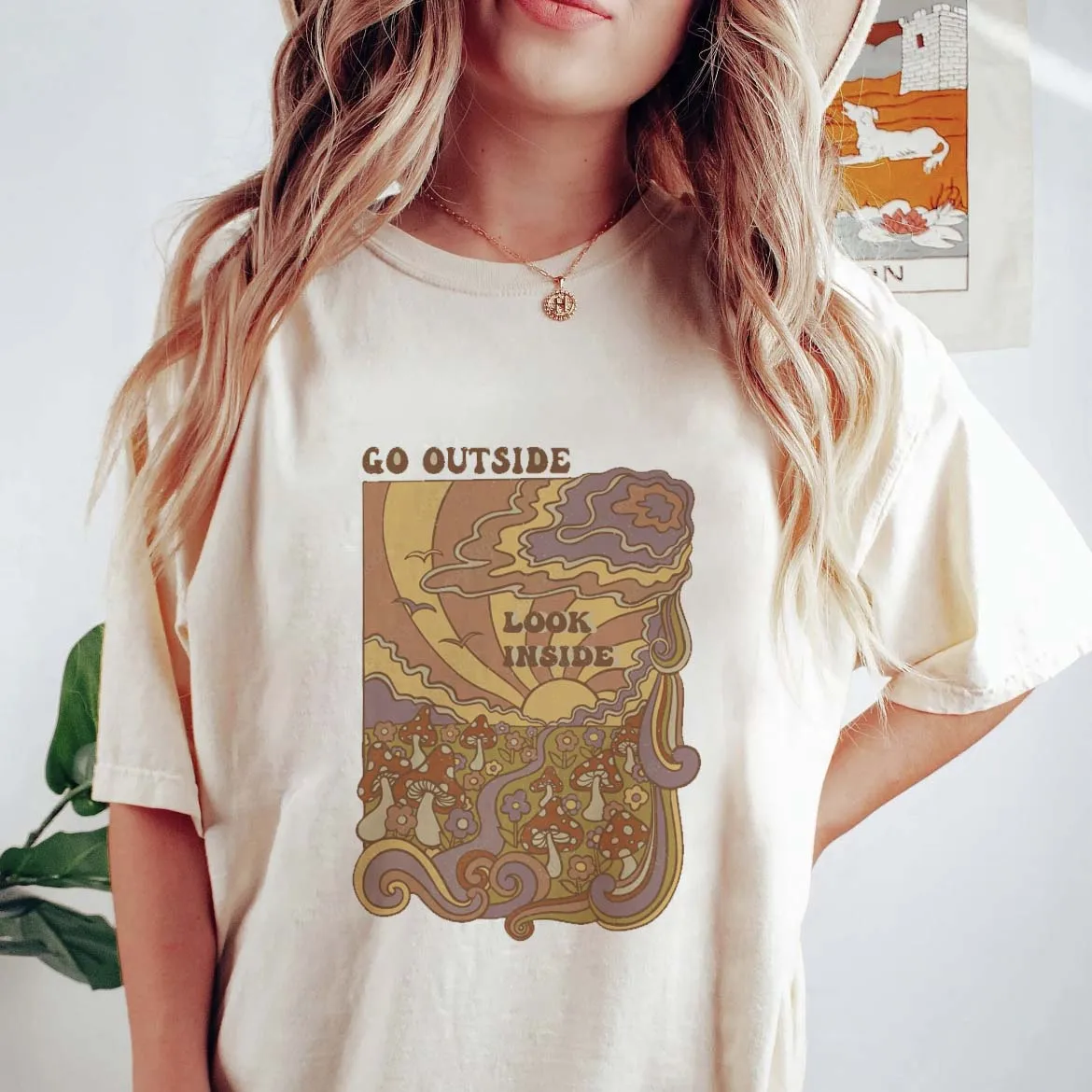 Casual Short Sleeved Cartoon Printed Fashion Women's Summer Sweet Women's Pattern Round Neck Casual Versatile White T-Shirt.
Casual Short Sleeved Cartoon Printed Fashion Women's Summer Sweet Women's Pattern Round Neck Casual Versatile White T-Shirt.