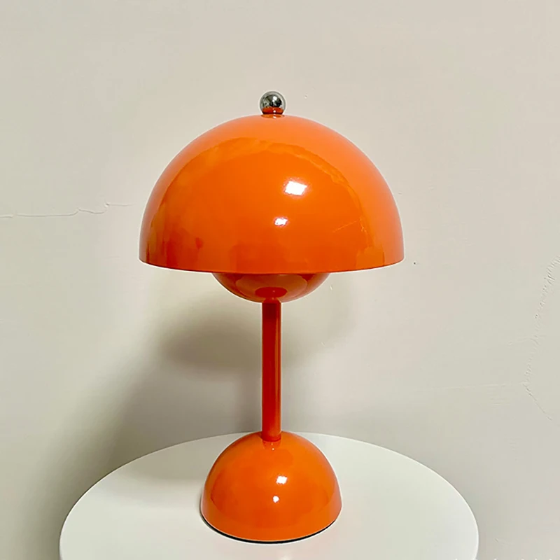 Bud Table Lamp Metal with E27 LED Bulb AC or USB-DC Powered Multiple Color Options Various Plug for Bedside Living Room Hotel
Bud Table Lamp Metal with E27 LED Bulb AC or USB-DC Powered Multiple Color Options Various Plug for Bedside Living Room Hotel