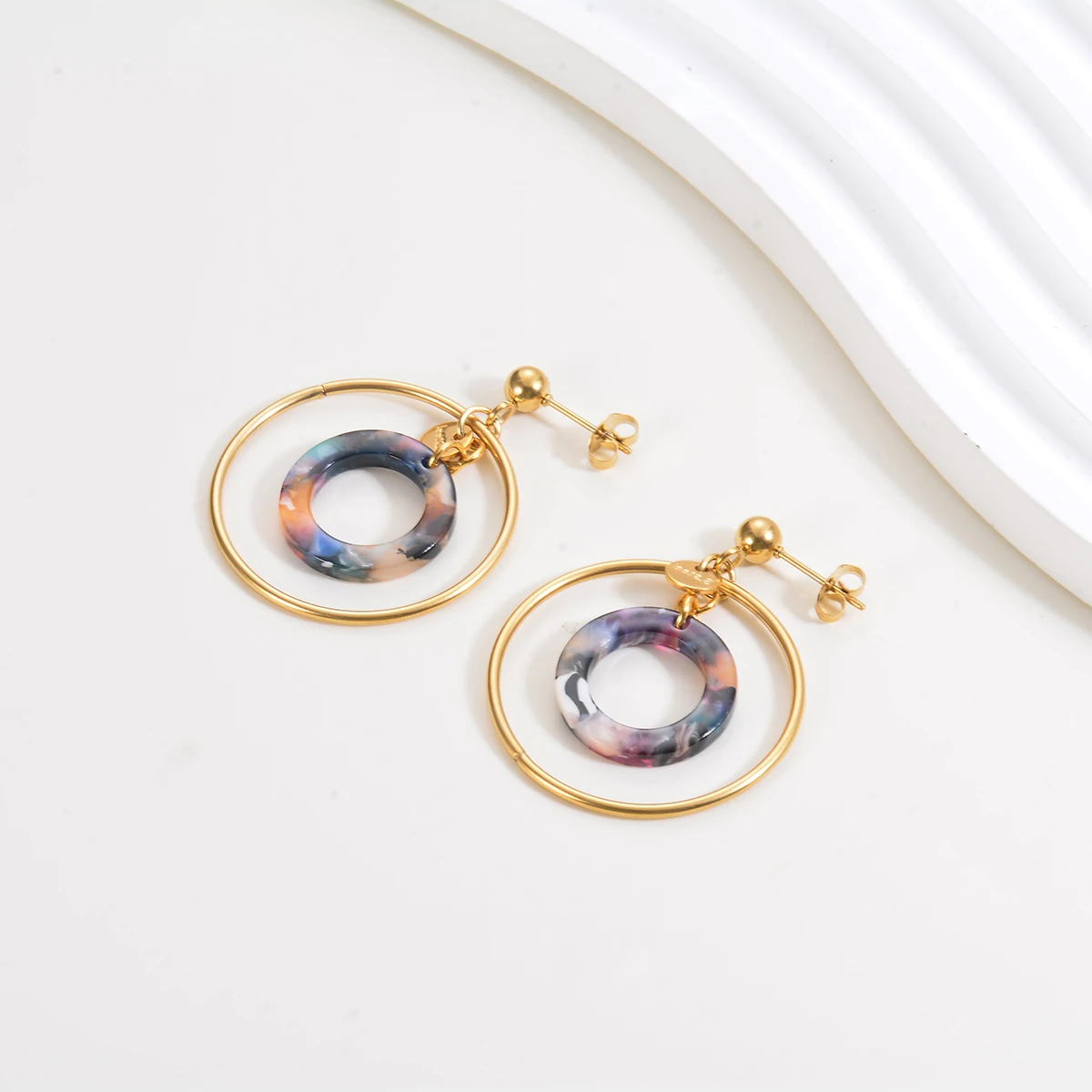 Stainless Steel Acrylic Geometric Hollow Layered Drop Earrings for Women Vintage Gold Round Earrings Fashion Vacation Jewelry
Stainless Steel Acrylic Geometric Hollow Layered Drop Earrings for Women Vintage Gold Round Earrings Fashion Vacation Jewelry