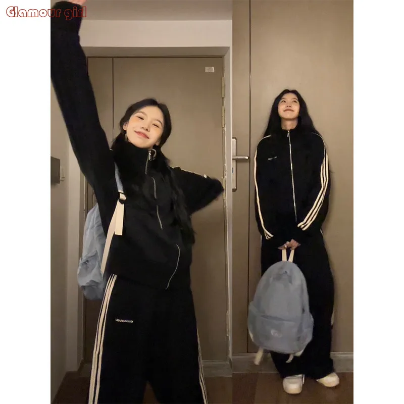 Versatile Casual Hoodie SportS Set For Women, Spring Autumn, Student Korean Version, Loose Fitting, Slimming And Age Reducing
Versatile Casual Hoodie SportS Set For Women, Spring Autumn, Student Korean Version, Loose Fitting, Slimming And Age Reducing