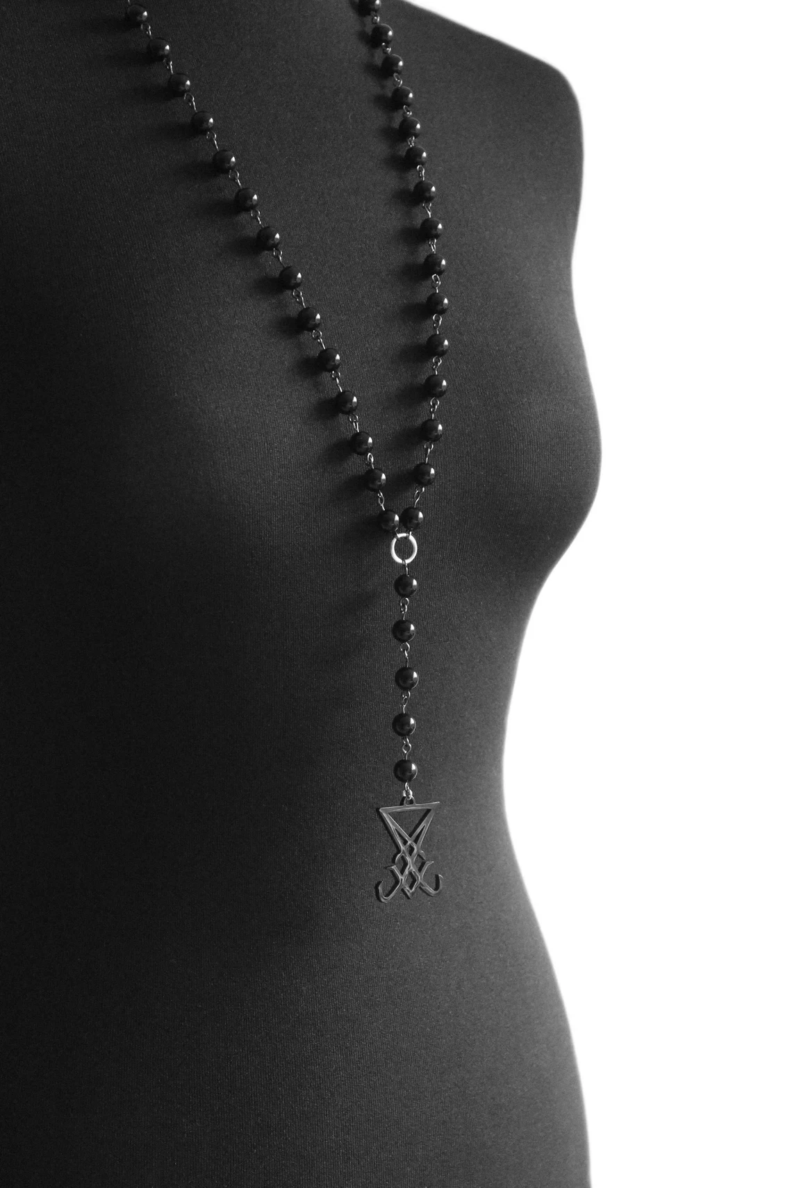 Heavy Black Sigil of Lucifer// Black Seal of Lucifer Pendant // Antichrist Jewellery
Heavy Black Sigil of Lucifer// Black Seal of Lucifer Pendant // Antichrist Jewellery