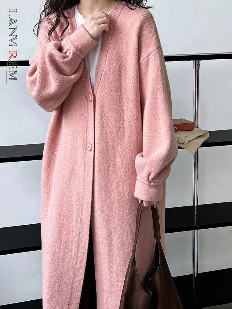 LANMREM Korean Style Knitted Long Coat Women V Neck Single Breasted Solid Color Loose Sweater 2023 Winter New Clothing 2AA3525 
LANMREM Korean Style Knitted Long Coat Women V Neck Single Breasted Solid Color Loose Sweater 2023 Winter New Clothing 2AA3525