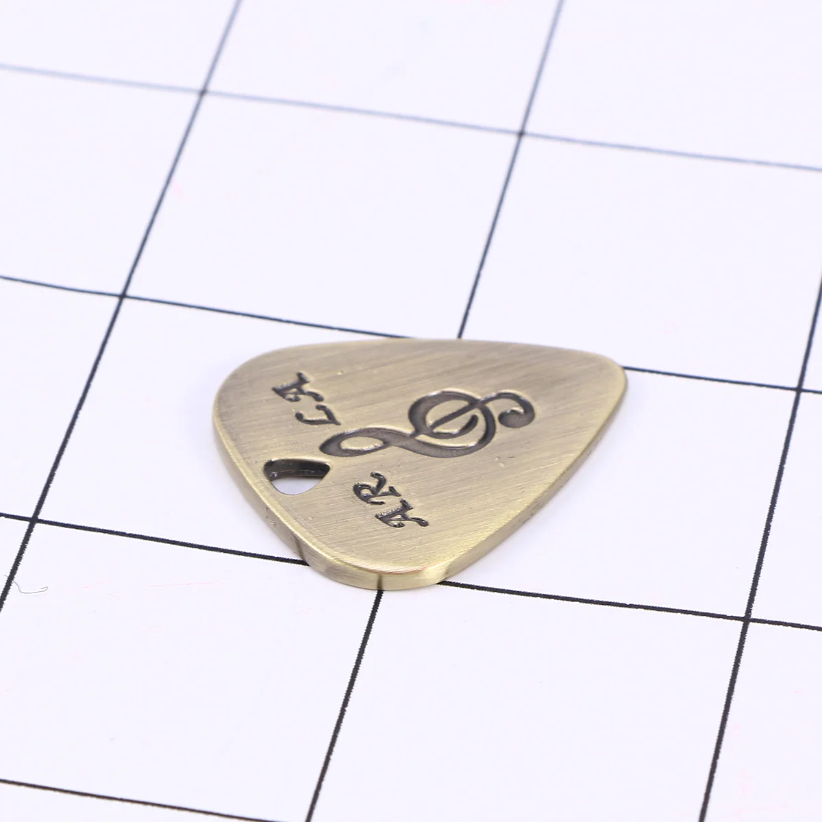 

Guitar Pick Personalized DIY Portable Metal Bronze Picks Pendants Plectrums for Bass Guitar Ukulele Mandolin Banjo