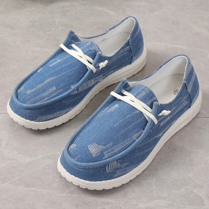 TOPHQWS 2023 Spring Autumn Women Flat Shoes Casual Slip On Platform Loafers Simple Designer Denim Canvas Female Shoes Sneakers
TOPHQWS 2023 Spring Autumn Women Flat Shoes Casual Slip On Platform Loafers Simple Designer Denim Canvas Female Shoes Sneakers