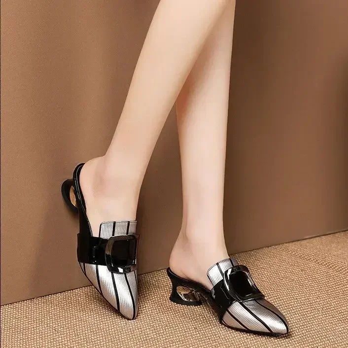 

Tendency Female Shoes Womens Heeled Slippers Outdoor Luxury Slides Peep Toe Square Heel 2023 Designer Summer Slide Slipper Black