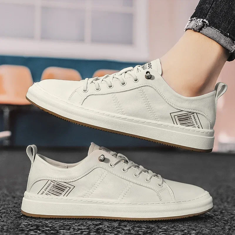 New style men's shoes in autumn and winter Light flat bottomed wearable lazy people slip on low top sneakers Fashion casual shoe
New style men's shoes in autumn and winter Light flat bottomed wearable lazy people slip on low top sneakers Fashion casual shoe
