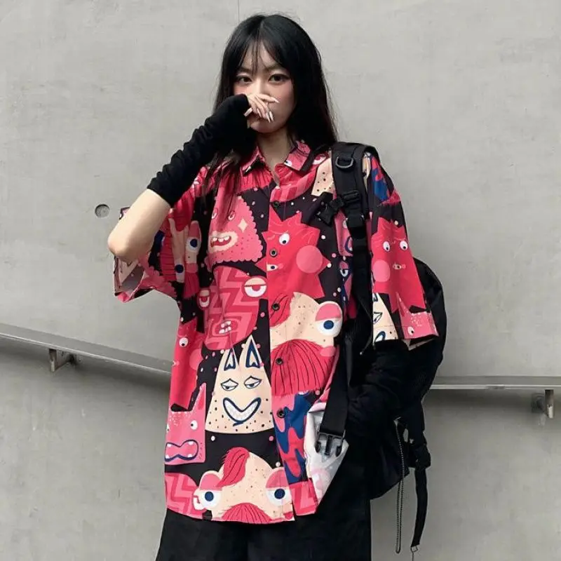 Graffiti Shirts Street Blouse Top Women Summer Harajuku Hawaiian Shirt 2023 vintage Short Sleeve Cool Korea Casual Shirt camisas
Graffiti Shirts Street Blouse Top Women Summer Harajuku Hawaiian Shirt 2023 vintage Short Sleeve Cool Korea Casual Shirt camisas