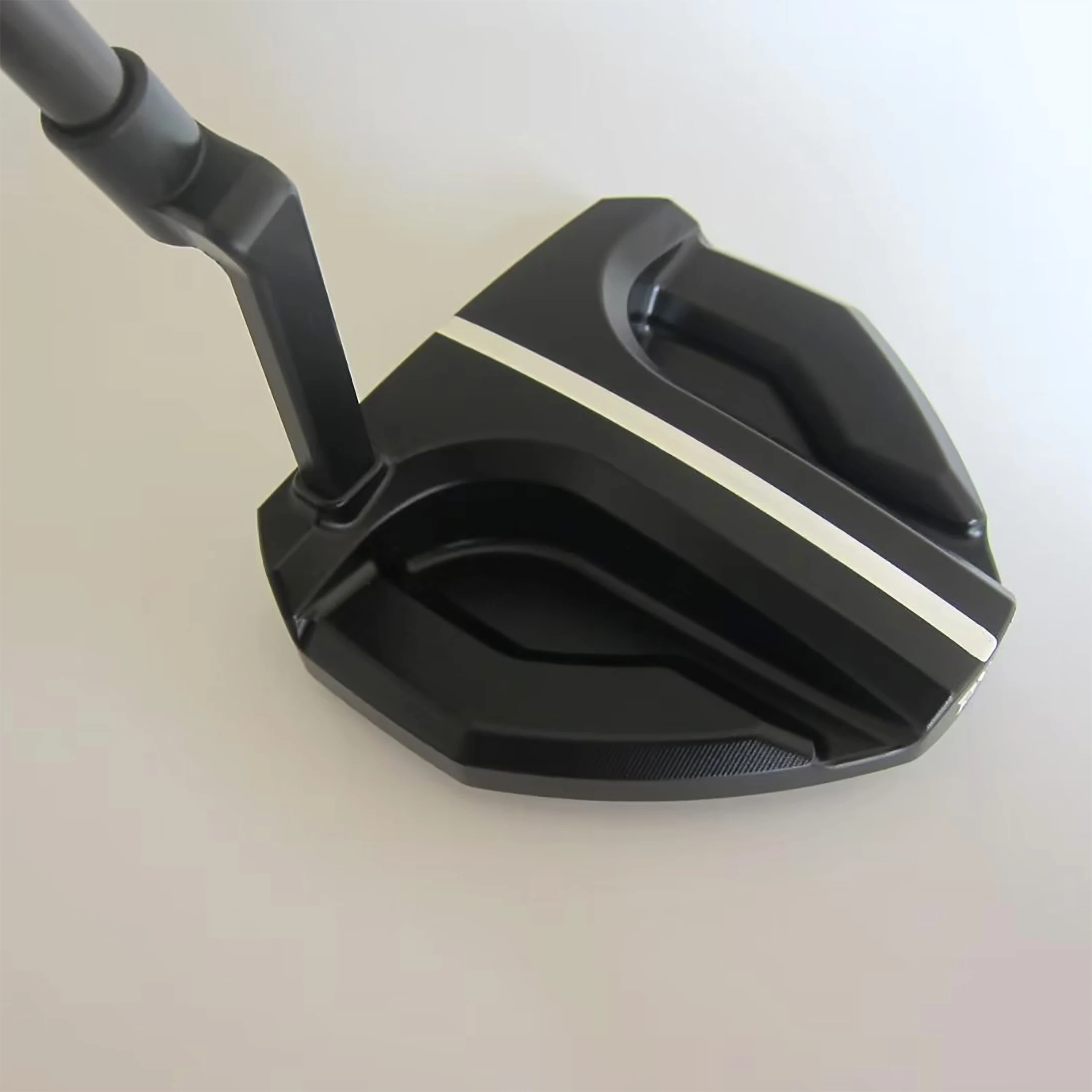 

GUNBOAT GEN2 Black golf putter 32/33/34/35/36 Inch Steel Shaft With Head Cover Free shipping