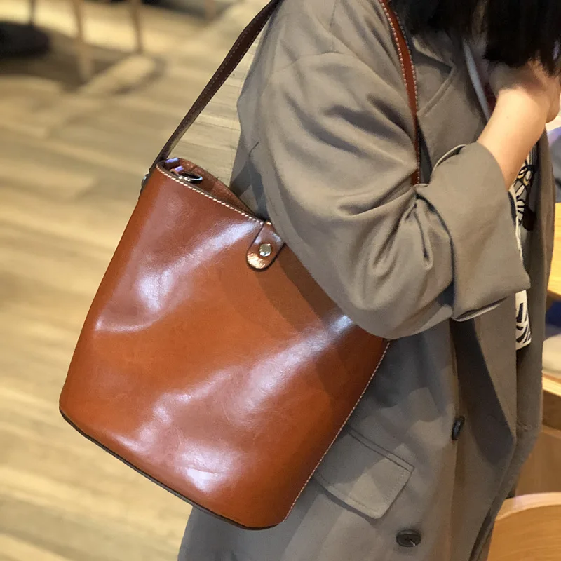 Genuine Leather Shoulder Bag Soft Leather Bag Soft Leather Bag for Women Retro Composite Bag Vintage Style
Genuine Leather Shoulder Bag Soft Leather Bag Soft Leather Bag for Women Retro Composite Bag Vintage Style