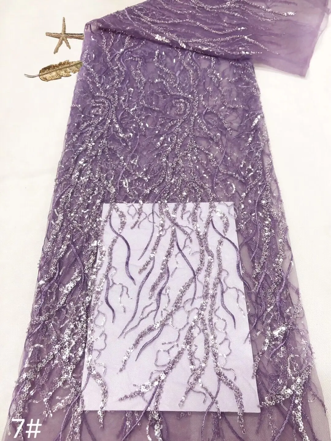 Африканская кружевная ткань SYJ-1202588, высококачественные нигерийские блестки, вышитая французская Тюлевая кружевная ткань
Африканская кружевная ткань SYJ-1202588, высококачественные нигерийские блестки, вышитая французская Тюлевая кружевная ткань