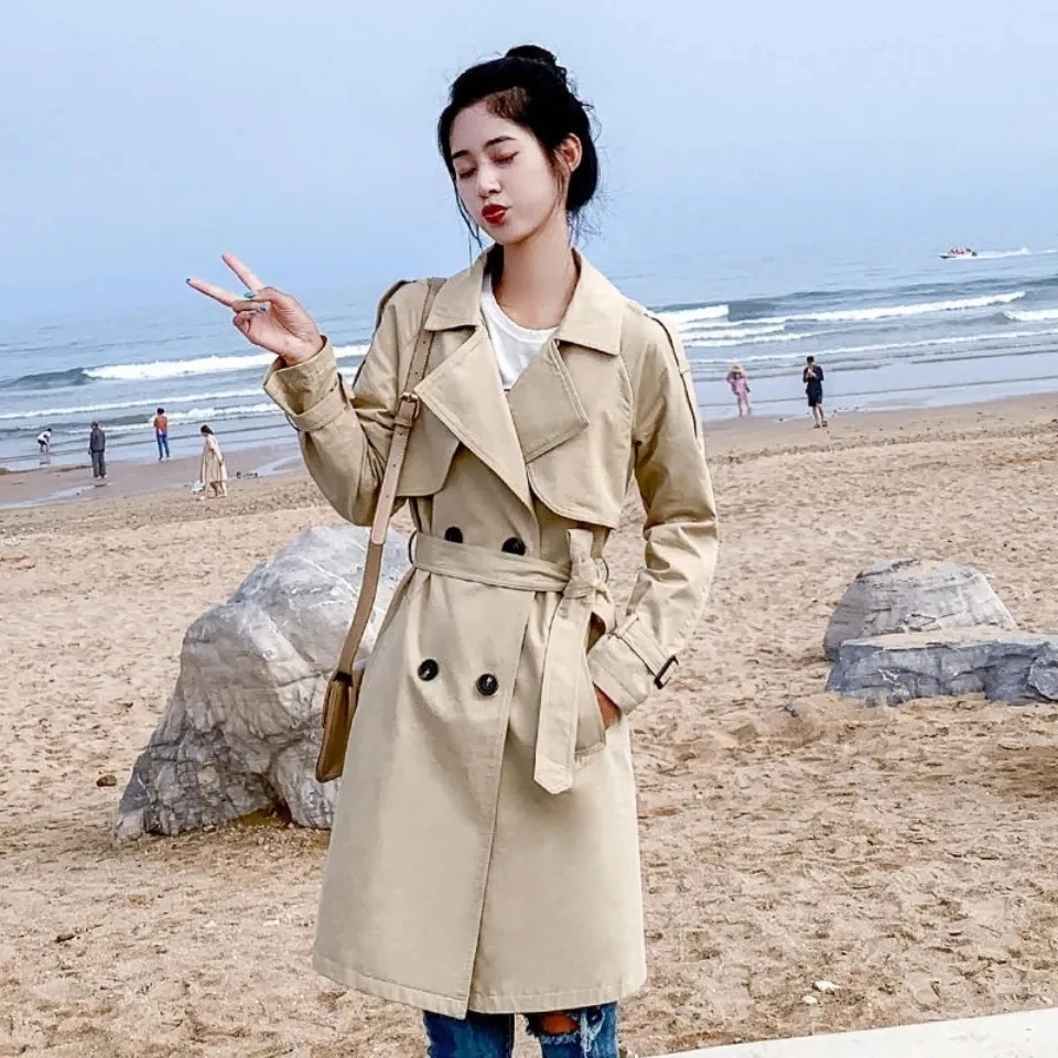 Trench Coats Women 2022 Spring New Fashion British Style All-match Casual Windbreaker Jackets Womens Long Plus Size Overcoat
Trench Coats Women 2022 Spring New Fashion British Style All-match Casual Windbreaker Jackets Womens Long Plus Size Overcoat