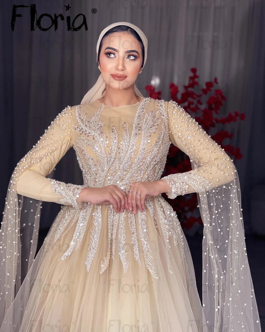 Plus Size Champagne Evening Dresses A-Line Middle East Beaded Prom Party Dresses Muslim Celebrity Dresses Women Robe De Soiree
Plus Size Champagne Evening Dresses A-Line Middle East Beaded Prom Party Dresses Muslim Celebrity Dresses Women Robe De Soiree