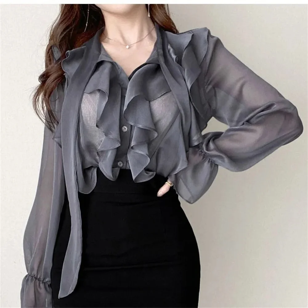 Korean Fashion Solid Color Spring Autumn Season New Office OL Women Chiffon Blouse Design Chic INS Bow Ruffle Top Casual Shirt
Korean Fashion Solid Color Spring Autumn Season New Office OL Women Chiffon Blouse Design Chic INS Bow Ruffle Top Casual Shirt