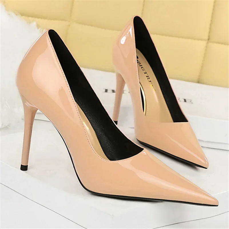 

Women Luxury 10cm High Heels Wine Red Design Fashion Pumps Lady Stiletto Thin Heels Nude Pointed Toe Office Wedding Bridal Shoes