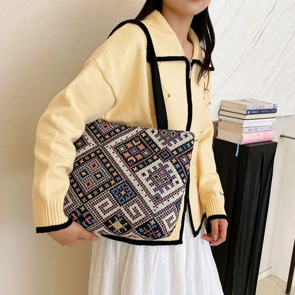 Print Ethnic Style Canvas Bag Portable Embroidery Large Capacity Striped Tote Bag Storage Bag Mommy Bag Canvas Handbag Picnic
Print Ethnic Style Canvas Bag Portable Embroidery Large Capacity Striped Tote Bag Storage Bag Mommy Bag Canvas Handbag Picnic