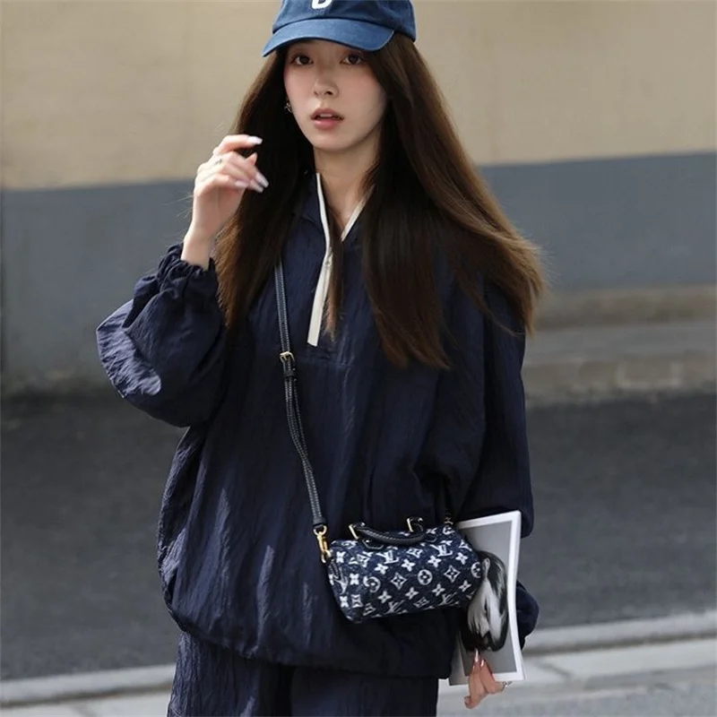 2023 Spring and Autumn New Loose Hoodie Sun-Protective Clothing/Wide leg A-line Shorts Women's Spring-Summer Storm Jacket Set
2023 Spring and Autumn New Loose Hoodie Sun-Protective Clothing/Wide leg A-line Shorts Women's Spring-Summer Storm Jacket Set
