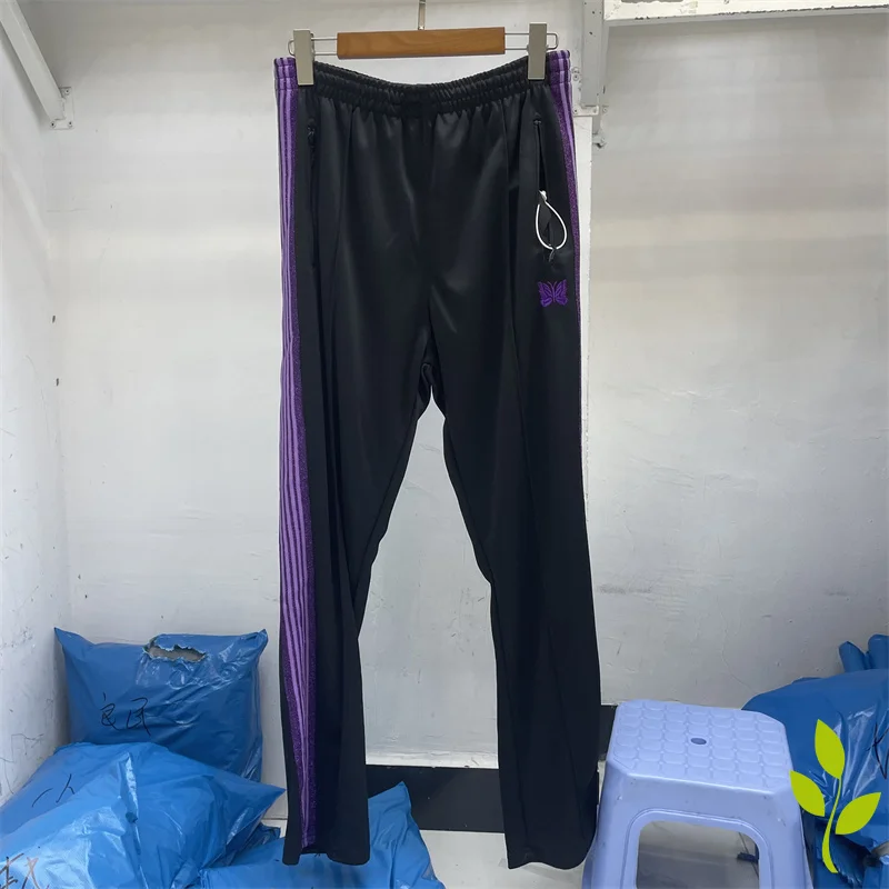 High Quality Needles Casual Pants Butterfly Embroidered Side Striped Sweatpants for Men Women High Quality Dark Purple Trousers
High Quality Needles Casual Pants Butterfly Embroidered Side Striped Sweatpants for Men Women High Quality Dark Purple Trousers