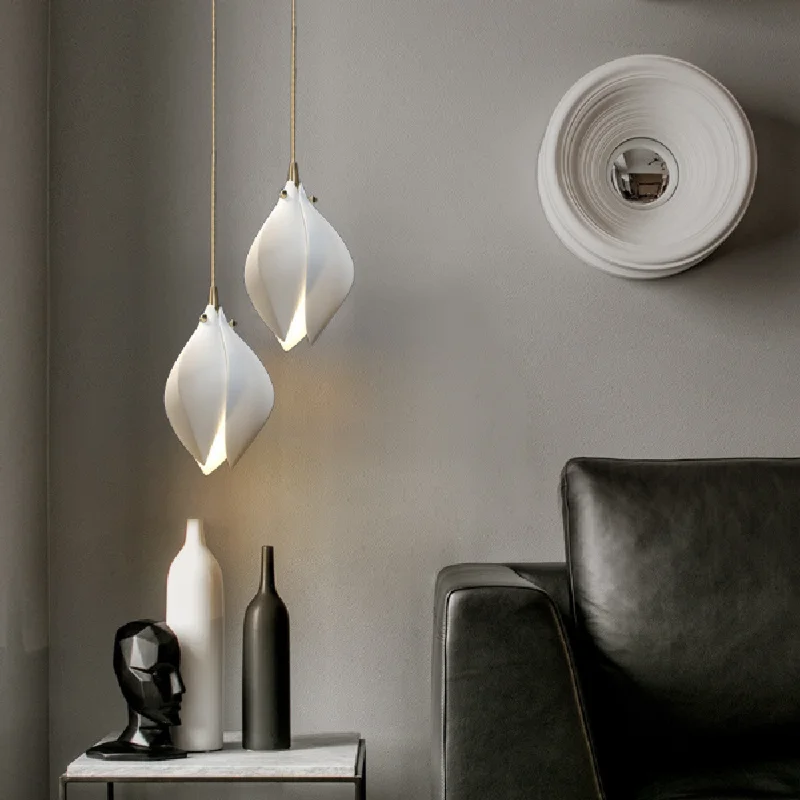 LED pendant lamp Modern luxury Ceramic Magnolia Flower G9Chandelier Villa Stairs Petal Hanging White Luxury Lamp Fixtures lustre
LED pendant lamp Modern luxury Ceramic Magnolia Flower G9Chandelier Villa Stairs Petal Hanging White Luxury Lamp Fixtures lustre