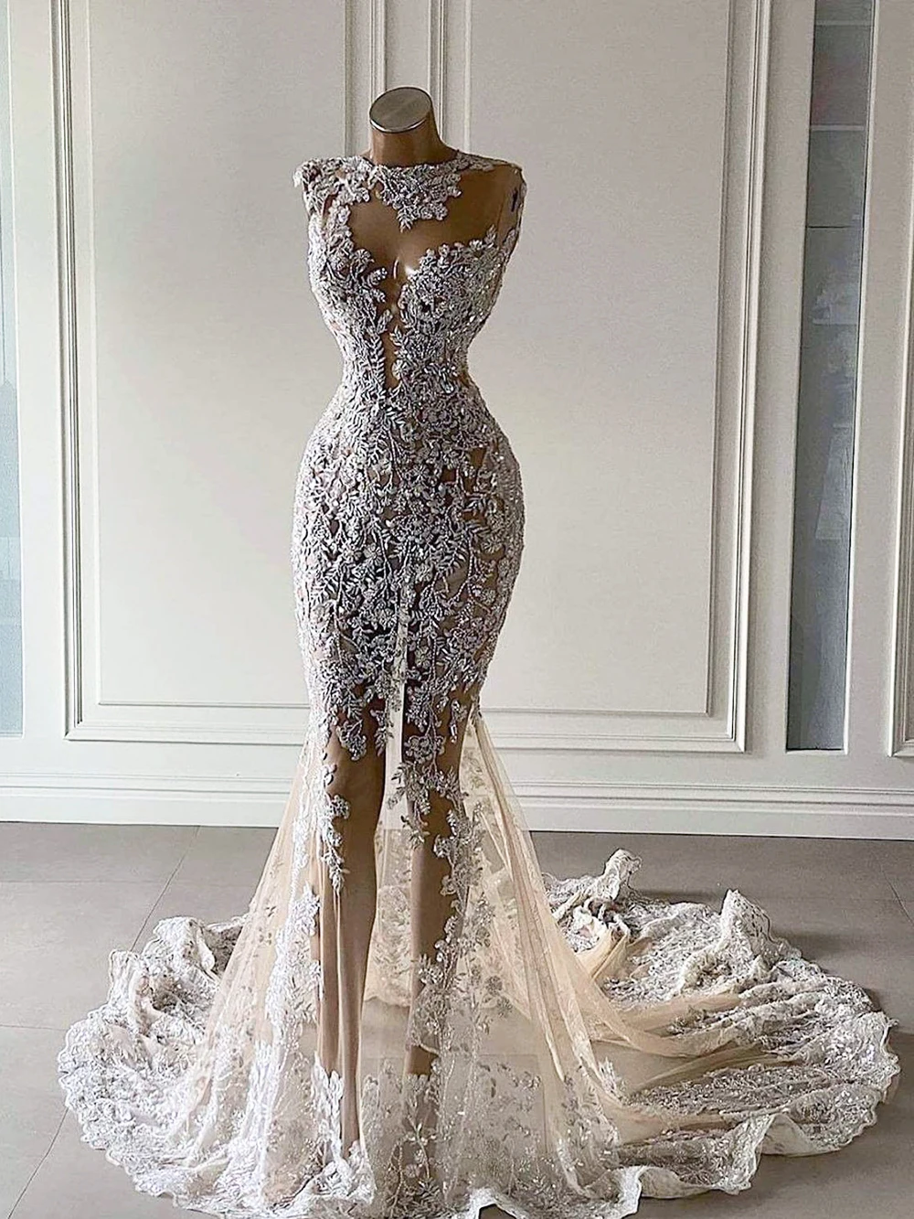 

2023 New Crystal Mermaid Wedding Dresses See Through Lace Appliqued Bridal Gowns Luxurious Sequined Dubai Wedding Dress Customis