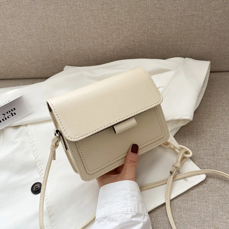 Retro Single Shoulder Crossbody Bag for Women 2023 New Casual Versatile Fashion Small Square Bags For Girls
Retro Single Shoulder Crossbody Bag for Women 2023 New Casual Versatile Fashion Small Square Bags For Girls