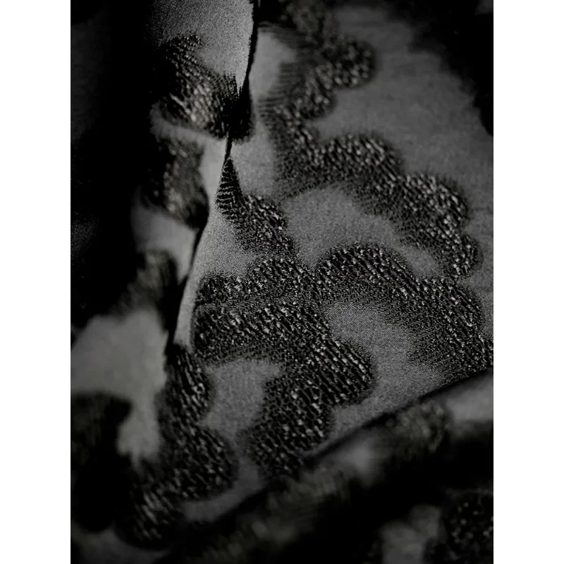 Artistic three-dimensional texture satin jacquard fabric black cheongsam pants clothing designer fabric transformation
Artistic three-dimensional texture satin jacquard fabric black cheongsam pants clothing designer fabric transformation