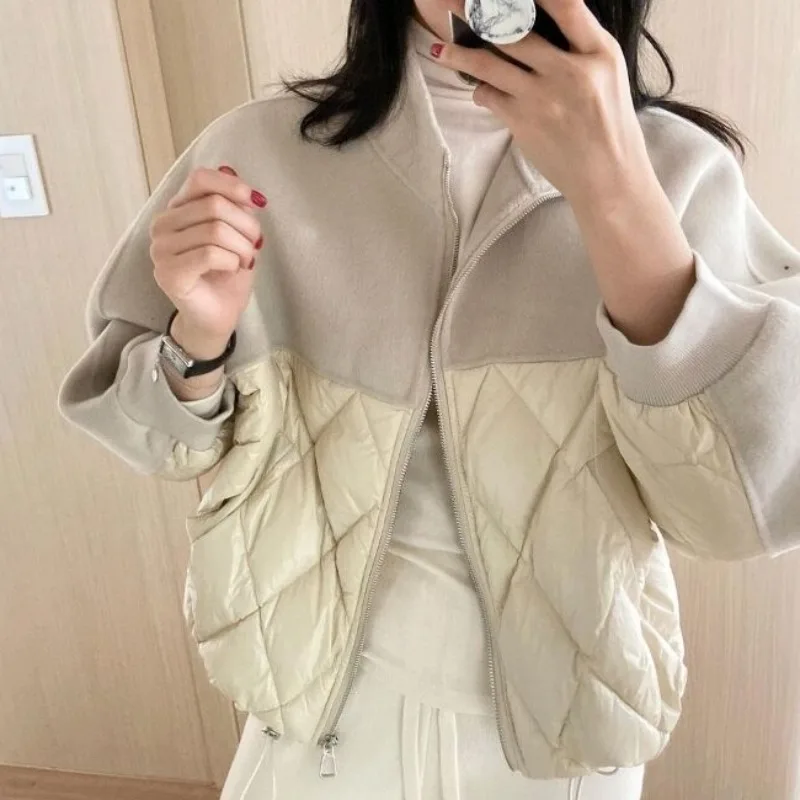 Winter 2023 New Crop Coat Women Wool Patchwork Long-sleeve Thicken Zipper Jackets Female Autumn Stitched Leather Jacket Fashion
Winter 2023 New Crop Coat Women Wool Patchwork Long-sleeve Thicken Zipper Jackets Female Autumn Stitched Leather Jacket Fashion
